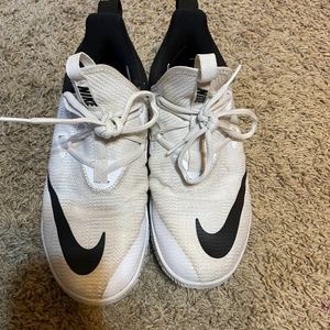 NIKE basketball shoes